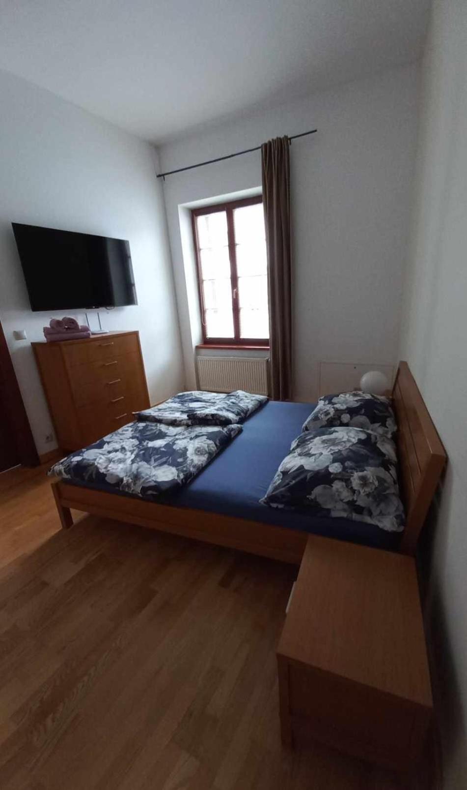 Apartman Pistacia Priame Centrum Bb Банска-Бистрица Экстерьер фото